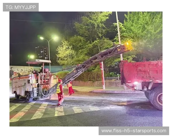 世界马拉松城市赛加强赛道夜间照明与安全监控,马拉松专用赛道